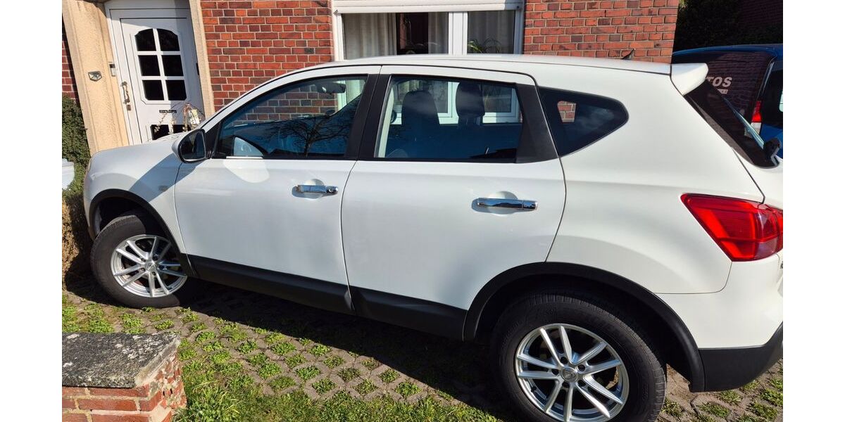 Nissan Qashqai 152.450 km 3.400 &euro; Ahlen 59227
