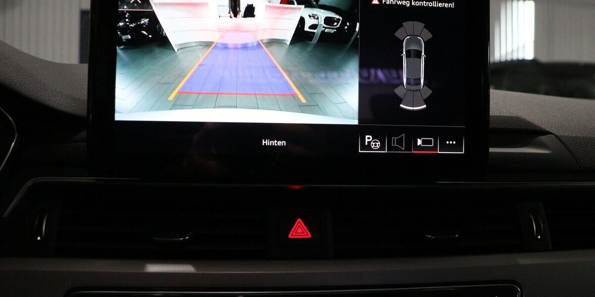 Audi A4 LIMOUSINE 40 TDI S-LINE / MATRIX-LED / 109.000 km 27.555 &euro; Hamm 59077