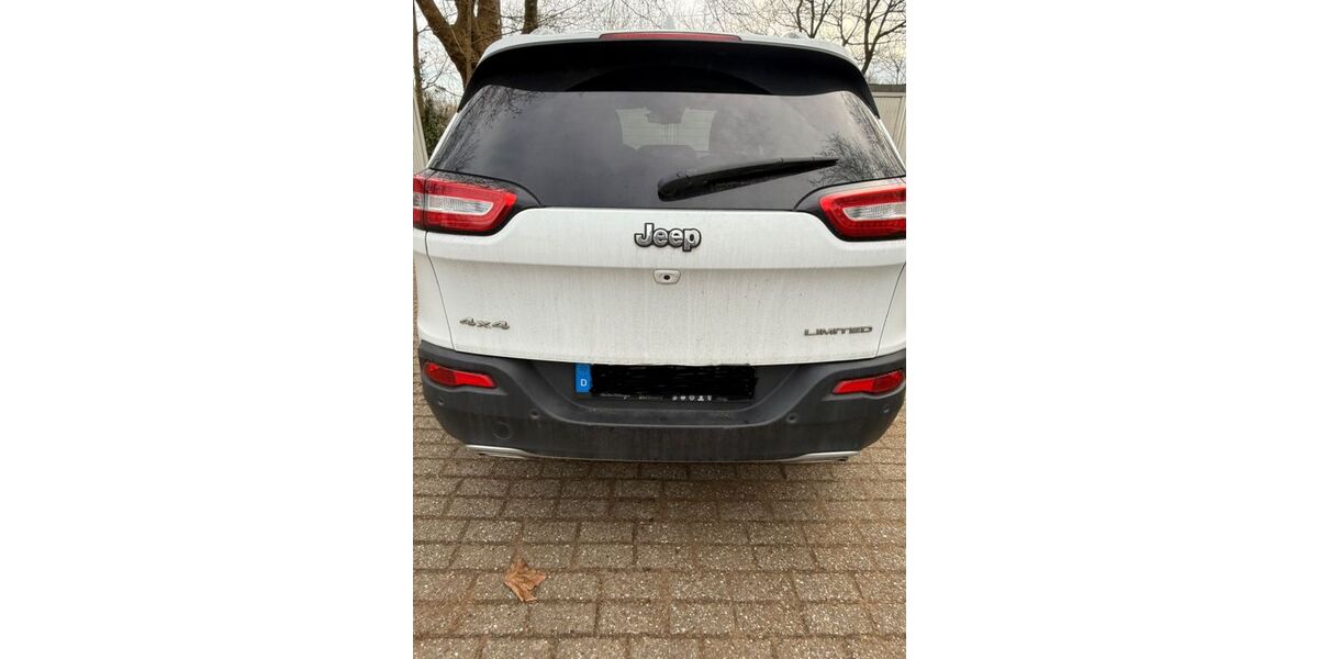 Jeep Cherokee 150.000 km 14.999 &euro; Dortmund 44328