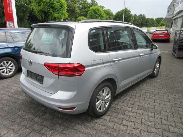 VW Touran Comfortline 2.0 TDI NAVI ALU APS SITZHEIZUN 212.780 km 11.988 &euro; Bergkamen 59192