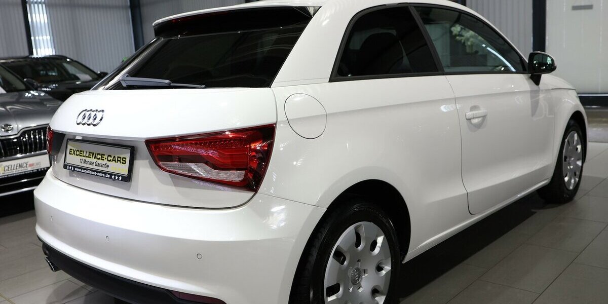 Audi A1 1.6 TDI SPORT WHITE / XENON, NAVI-MMI, LEDER 111.000 km 12.111 &euro; Hamm 59077