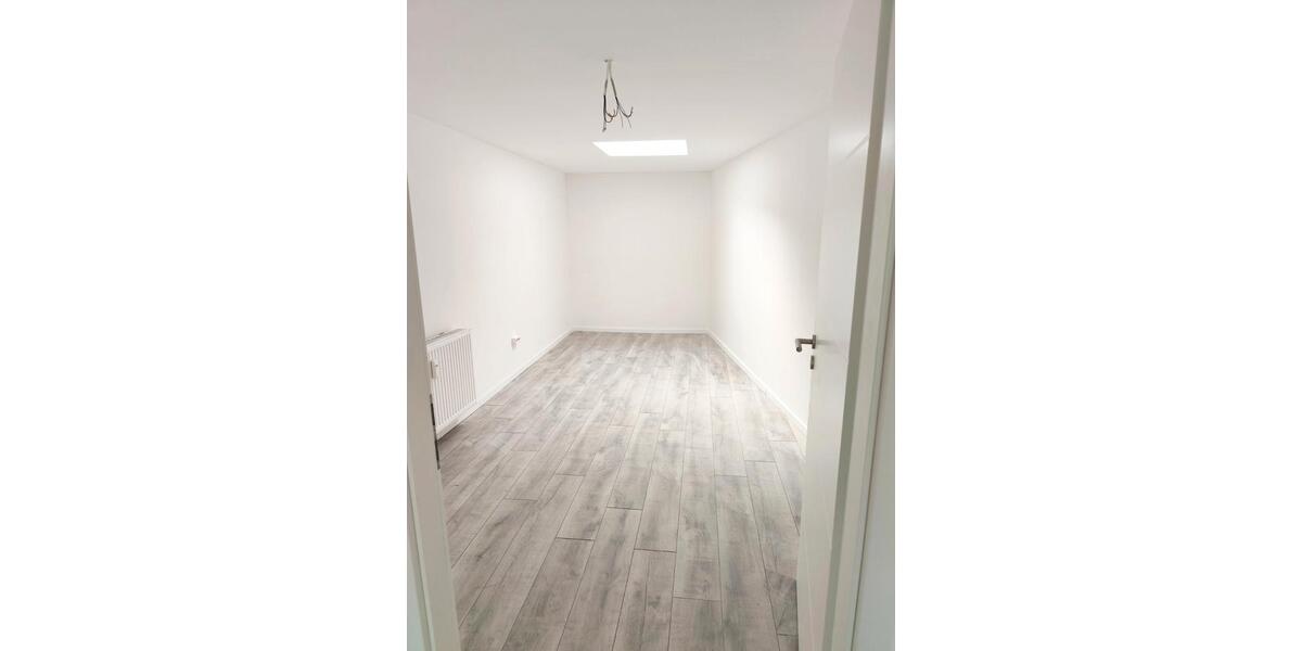 Erdgeschoßwohnung Herdecke - 5.5 Zimmer, 130 m&sup2;, 1.350&euro; | Angebot:26664031