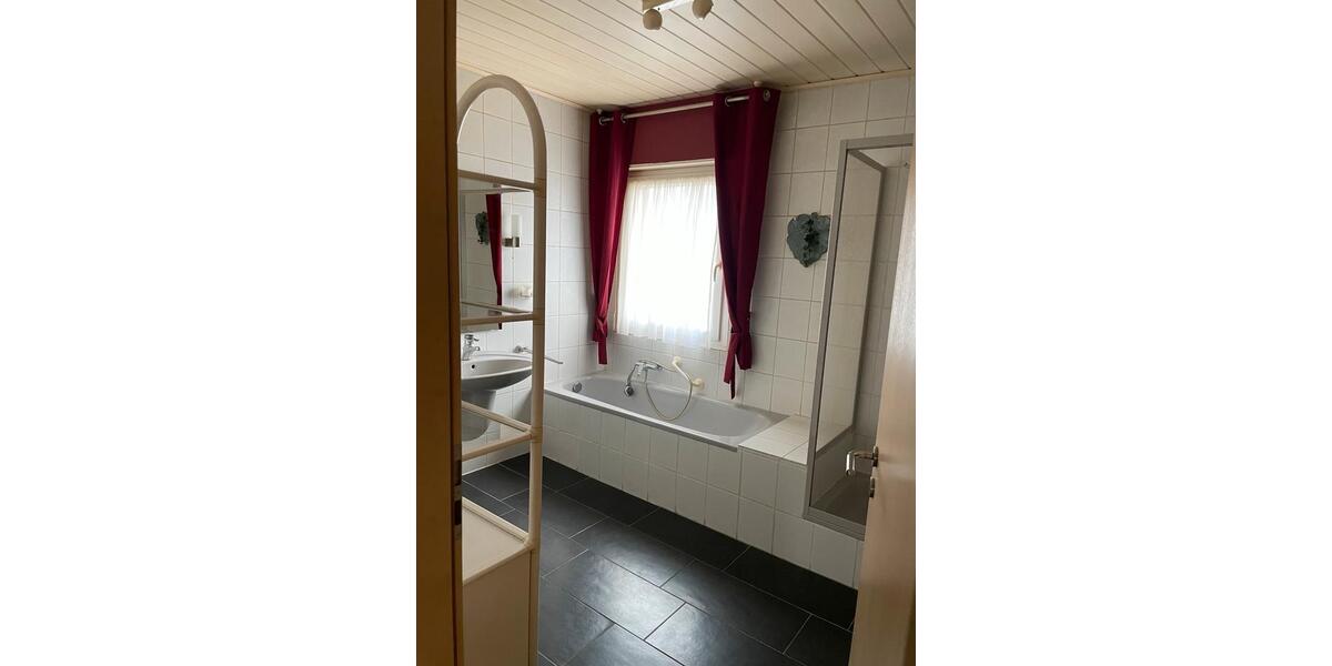 Reihenhaus Bönen - 5 Zimmer, 120 m&sup2;, 260.000&euro; | Angebot:25431365