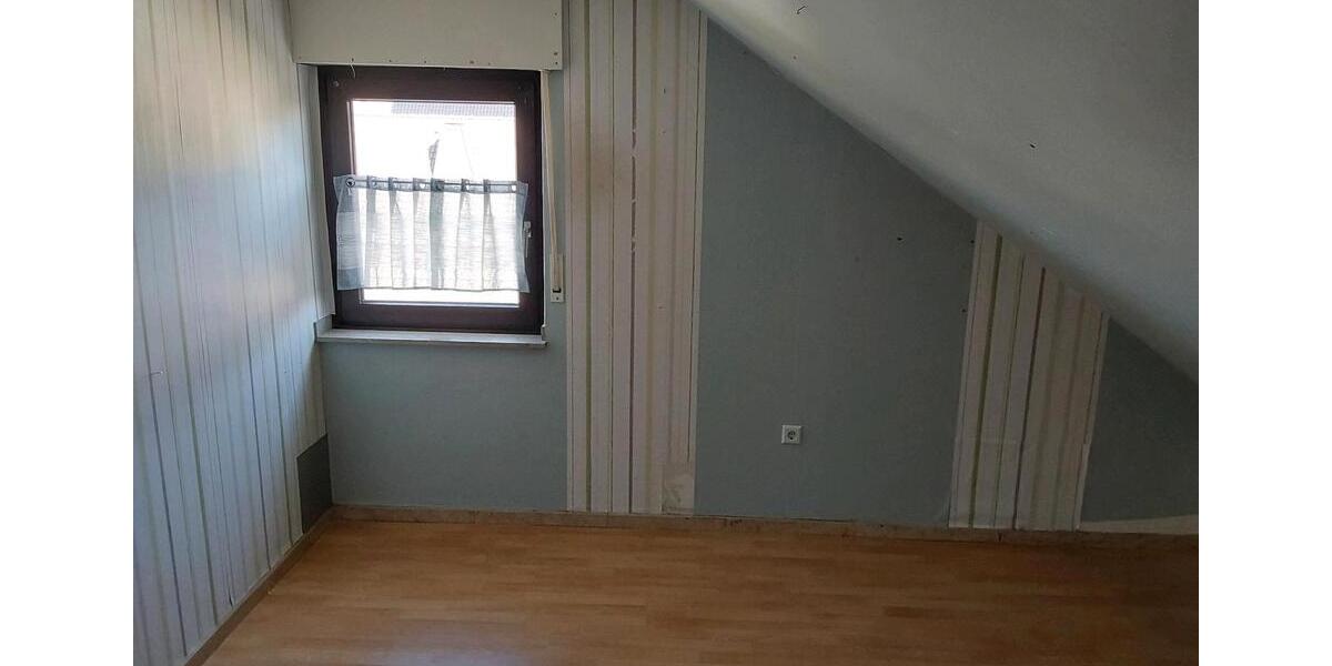 Dachgeschoßwohnung Kamen - 3.5 Zimmer, 58 m&sup2;, 350&euro; | Angebot:25964938