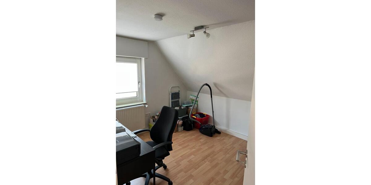 Dachgeschoßwohnung Lünen Alstedde - 3.5 Zimmer, 65 m&sup2;, 448&euro; | Angebot:25982696