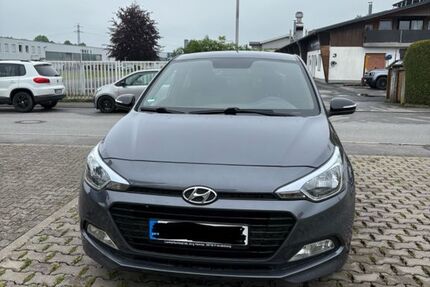 Hyundai i20 73.500 km 8.350 &euro; Fröndenberg 58730