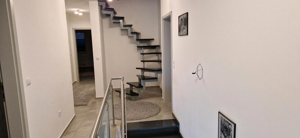 Einfamilienhaus Hamm Bockum - 7 Zimmer, 206 m&sup2;, 750.000&euro; | Angebot:18872955