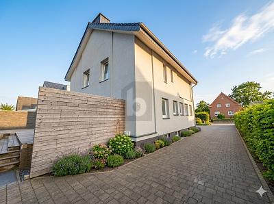 FREISTEHENDES RAUMWUNDER 7 STELLPLÄTZE & GARAGE - Einfamilienhaus Drensteinfurt | Angebot:25929215