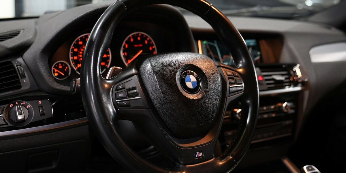 BMW X4 xDrive 28i M-SPORT / BLACK & BROWN / XENON 173.000 km 16.994 &euro; Hamm 59077