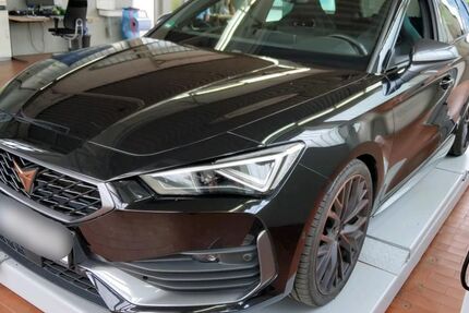 Cupra Leon 33.059 km 31.448 &euro; Hamm 59067