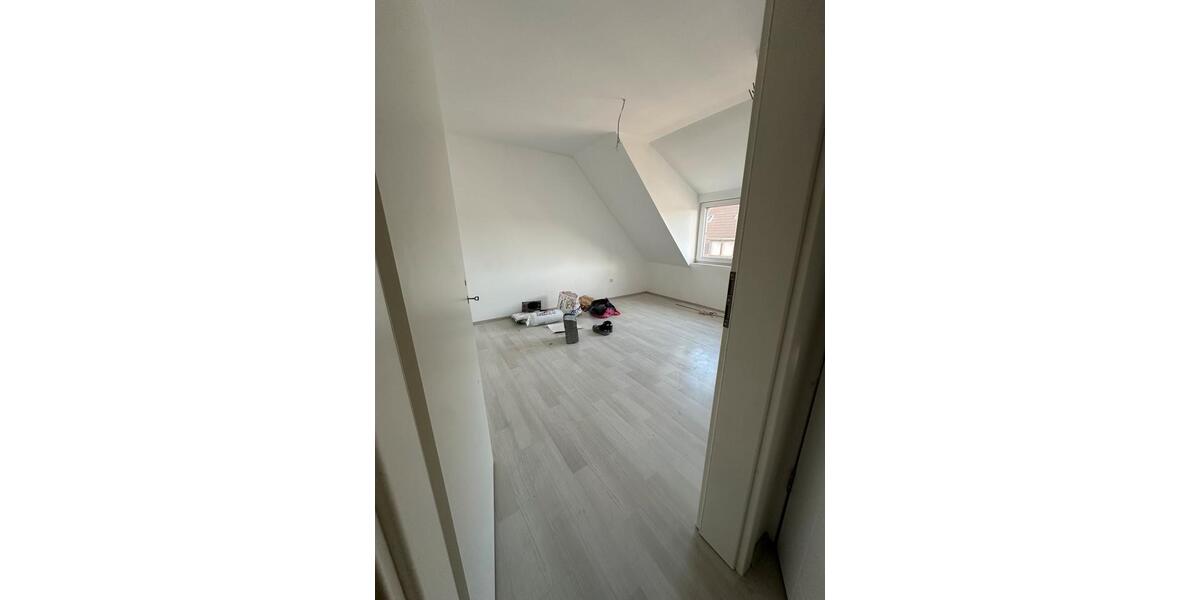 Dachgeschoßwohnung Hamm Berge - 3.5 Zimmer, 65 m&sup2;, 1.050&euro; | Angebot:26629601