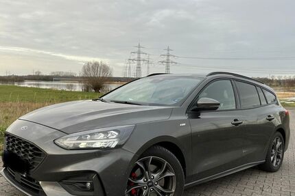 Ford Focus 89.000 km 18.000 &euro; Hamm 59071