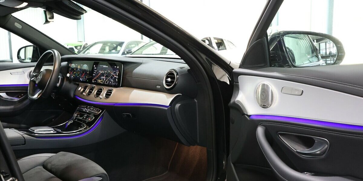 Mercedes-Benz E 200 d T BUSINESS AMG-LINE-SPORT WIDESCREEN,LED 38.000 km 41.777 &euro; Hamm 59077