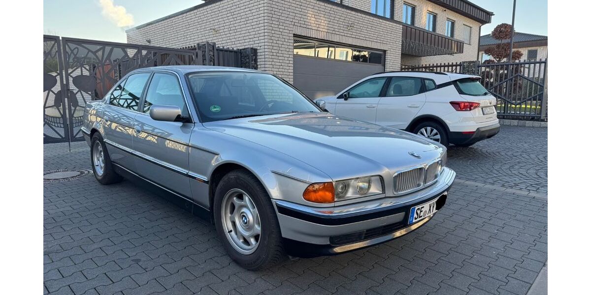 BMW 728 229.000 km 5.990 &euro; Castrop-Rauxel 44575