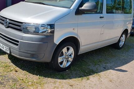 VW T5 Transporter 232.200 km 6.750 &euro; Selm 59379
