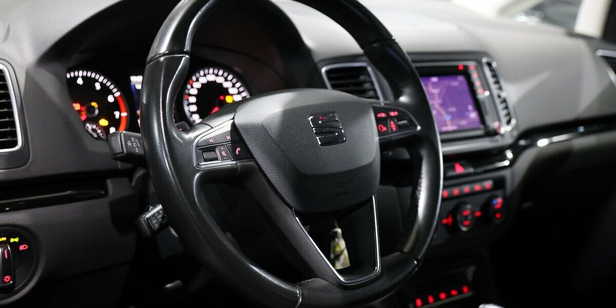 Seat Alhambra 1.4 TSI DSG STYLE BUSINESS / 7-SITZER / 75.000 km 27.221 &euro; Hamm 59077