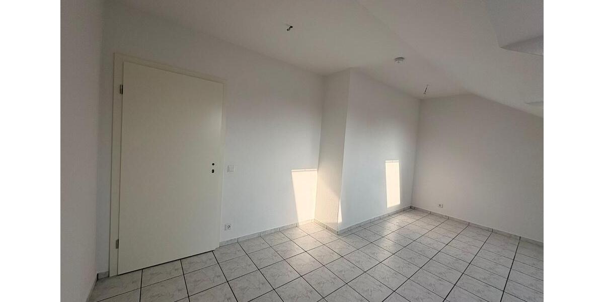 Dachgeschoßwohnung Hamm Herringen - 3 Zimmer, 44 m&sup2;, 440&euro; | Angebot:25839845