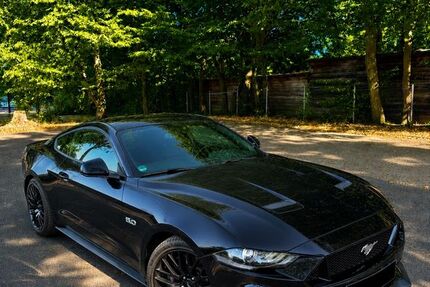 Ford Mustang 69.821 km 37.990 &euro; Dortmund 44149
