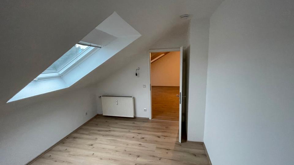 Dachgeschoßwohnung Hamm Herringen - 2 Zimmer, 37 m&sup2;, 295&euro; | Angebot:26148092