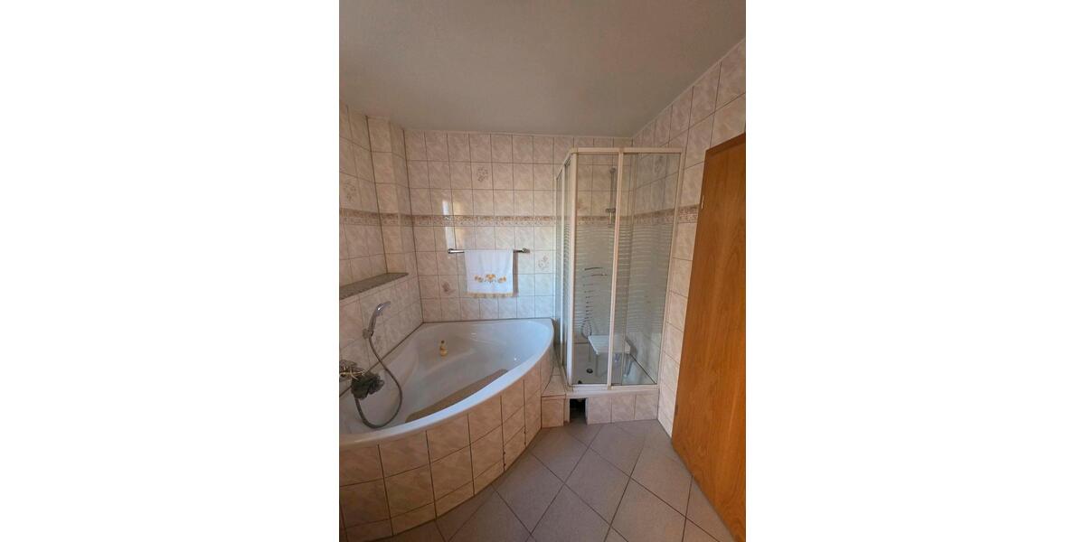 Doppelhaushälfte Lünen Alstedde - 2 Zimmer, 160 m&sup2;, 1.800&euro; | Angebot:26595948