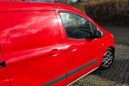 Ford Transit Courier 207.000 km 4.800 &euro; Dortmund 44319