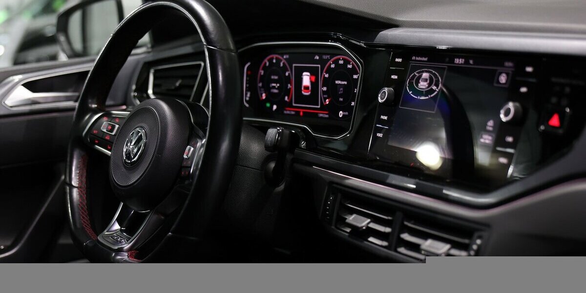 VW Polo GTI 2.0 TSI DSG BEATS WHITE / LED, AID, ACC 139.000 km 14.991 &euro; Hamm 59077