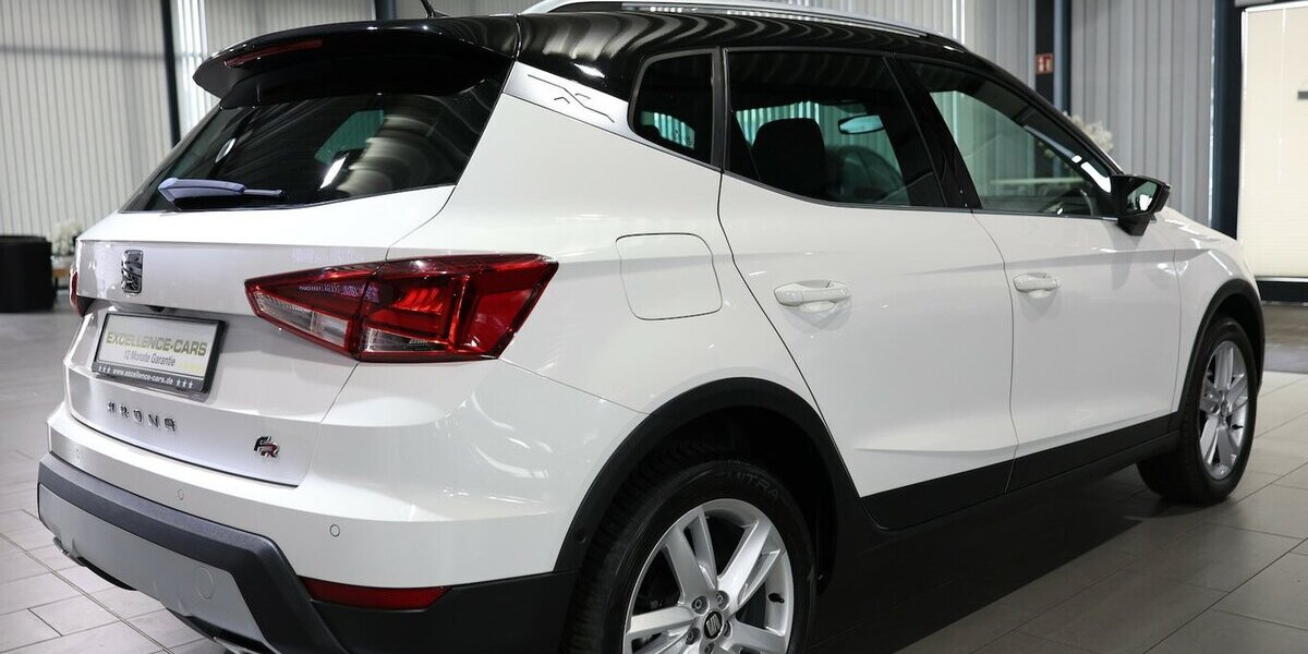 Seat Arona 1.5 TSI XCELLENCE FR-SPORT / WHITE & BLACK 90.000 km 15.991 &euro; Hamm 59077