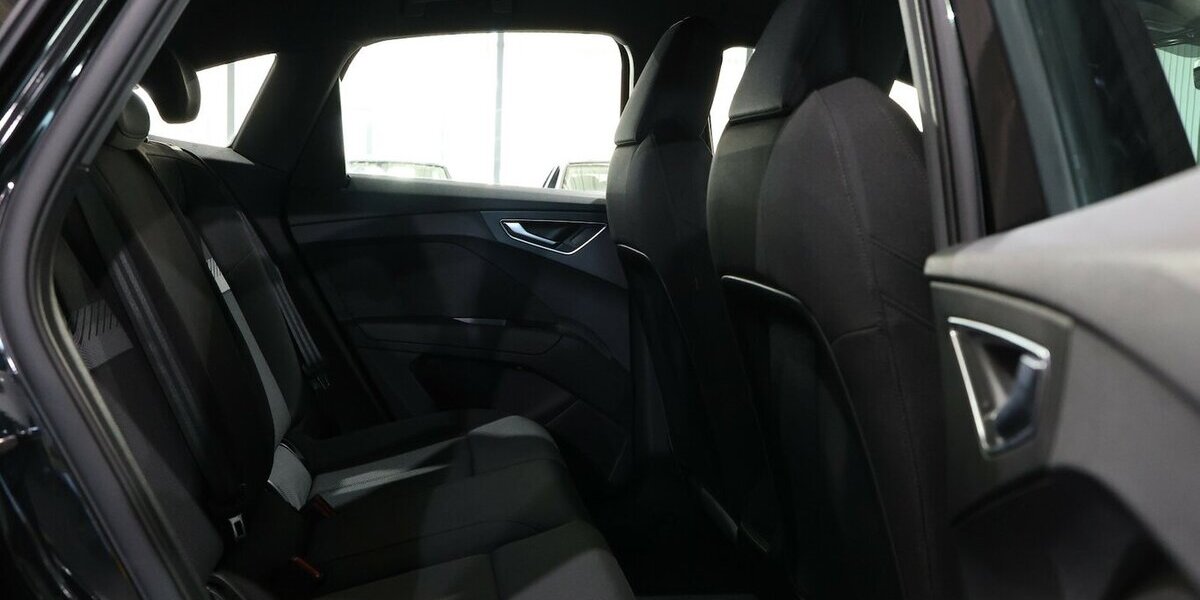 Audi Q4 e-tron 50 SPORTBACK E-TRON Q ADVANCED MATRIX 77.000 km 28.777 &euro; Hamm 59077