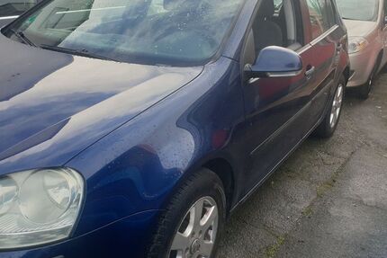 VW Golf 243.800 km 1.990 &euro; Dortmund 44328