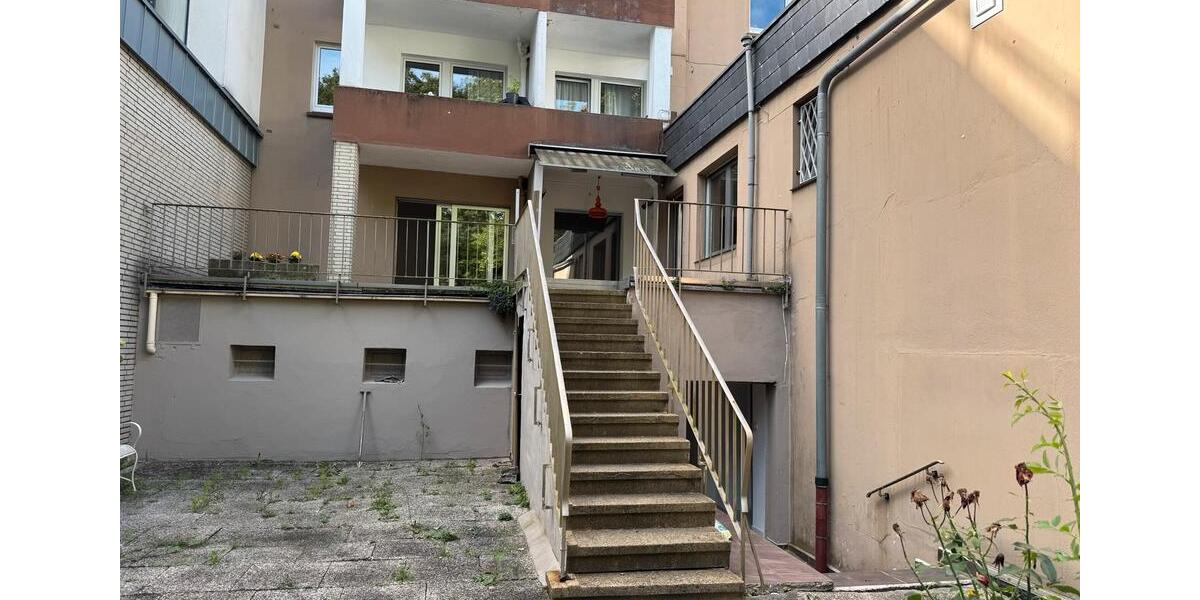 Erdgeschoßwohnung Dortmund - 6 Zimmer, 160 m&sup2;, 1.760&euro; | Angebot:25979667