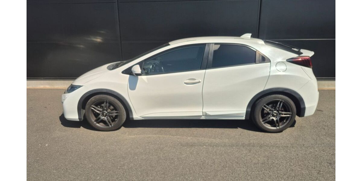 Honda Civic 114.000 km 11.800 &euro; Datteln 45711