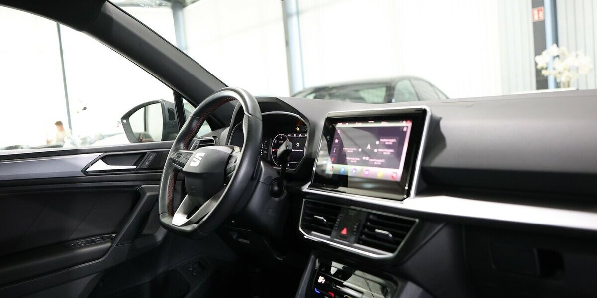 Seat Tarraco 1.4 TSI e-Hybrid DSG FR-SPORT / PANORAMA 85.000 km 27.555 &euro; Hamm 59077