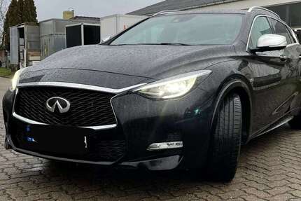 INFINITI Q30 74.000 km 12.400 &euro; Nordkirchen 59394