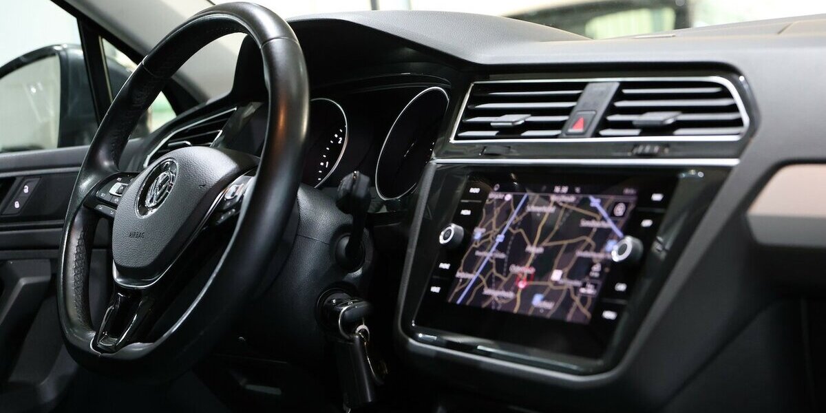 VW Tiguan 2.0 TDI Comfortline / LED, ACC+LANE, NAVI 125.000 km 19.991 &euro; Hamm 59077