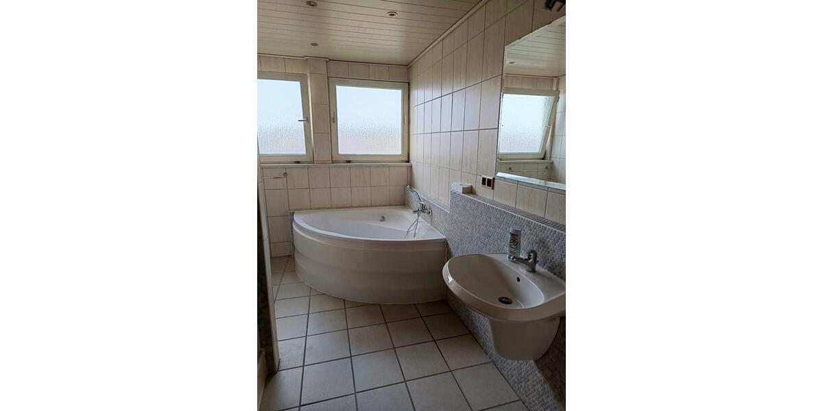 Einfamilienhaus Menden (Sauerland) Bösperde - 10 Zimmer, 266 m&sup2;, 279.000&euro; | Angebot:25841987