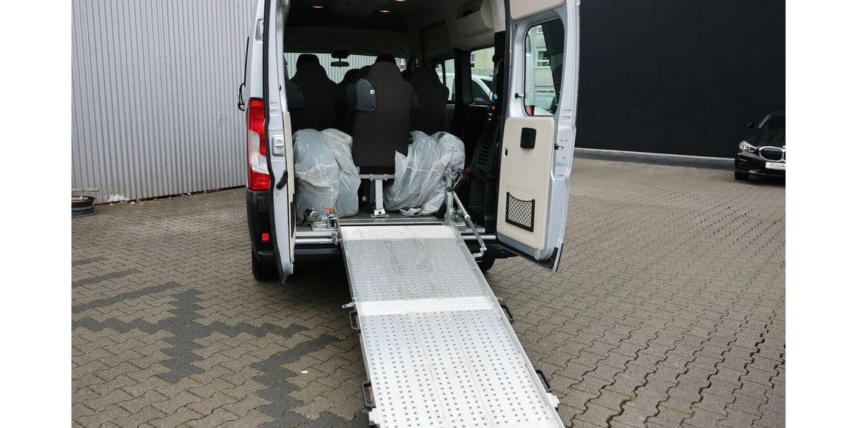 Fiat Ducato 2.3 140 MJT L2H2 / 9-SITZER / ROLLSTUHL 17.000 km 32.777 &euro; Hamm 59077