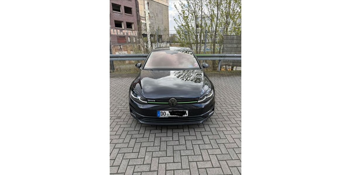 VW Golf 180.000 km 15.890 &euro; Dortmund 44369