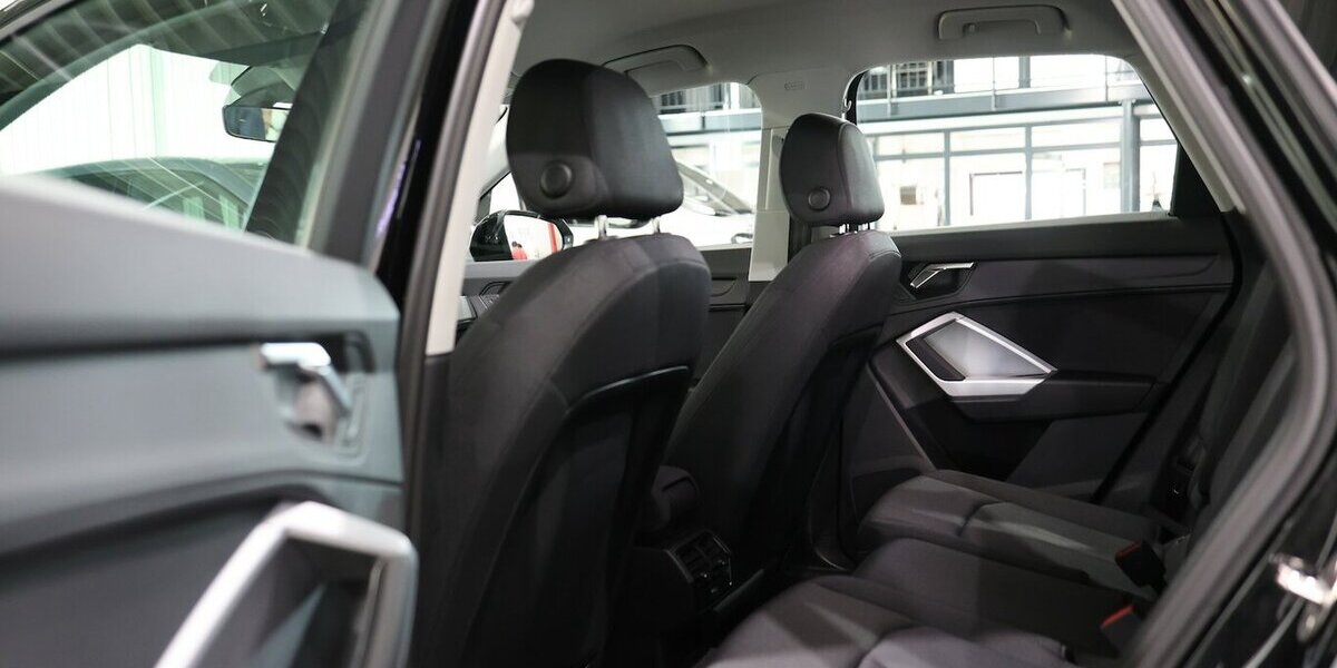 Audi Q3 35 TFSI / LED, VIRTUAL-COCKPIT, APPLE+ANDROID 15.000 km 29.993 &euro; Hamm 59077