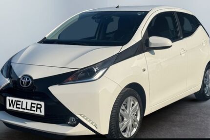 Toyota Aygo (X) 74.070 km 7.380 &euro; Hamm 59067