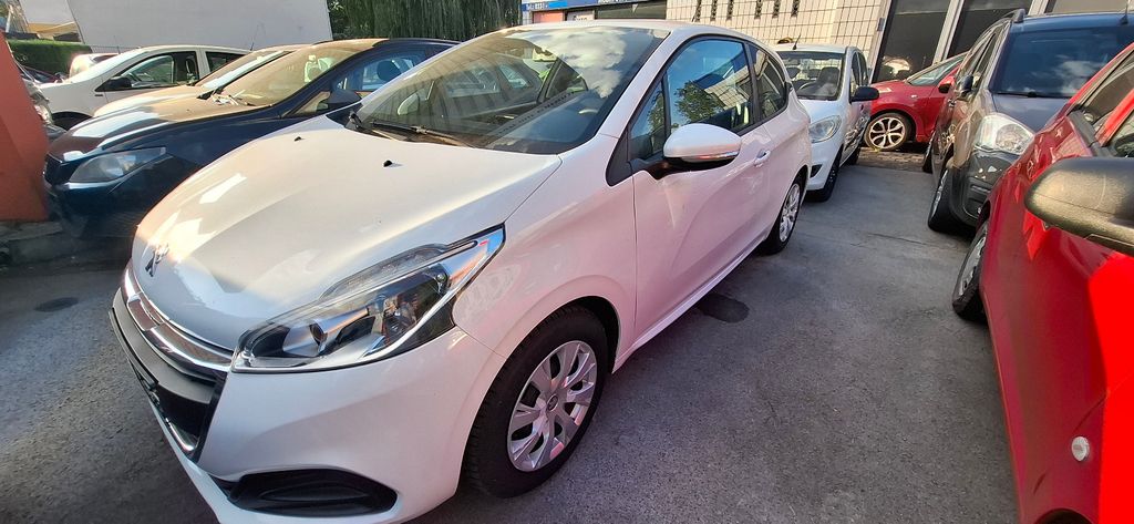 Peugeot 208 167.700 km 3.500 &euro; Dortmund 44339