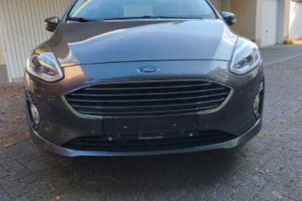 Ford Fiesta 127.000 km 9.600 &euro; Kamen 59174