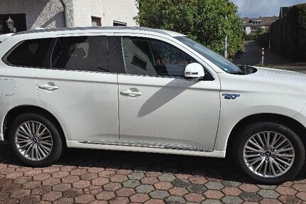 Mitsubishi Outlander 33.000 km 22.900 &euro; Hemer 58675