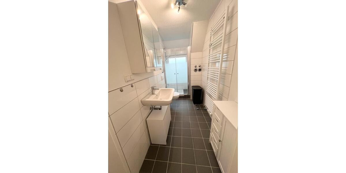 Dachgeschoßwohnung Lünen Brambauer - 3 Zimmer, 60 m&sup2;, 560&euro; | Angebot:25931876