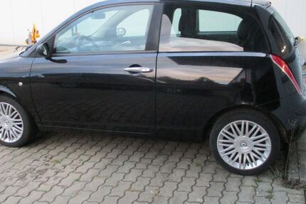 Lancia Ypsilon 179.998 km 1.195 &euro; Ahlen 59227