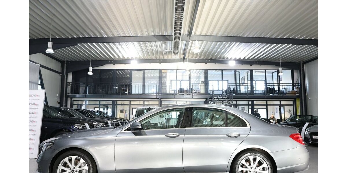 Mercedes-Benz E 220 d 4M LUXURY / WIDESCREEN+HEAD-UP / LED 150.000 km 25.991 &euro; Hamm 59077
