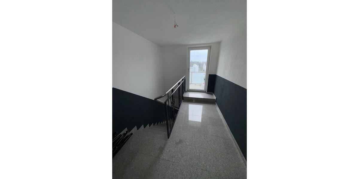 Dachgeschoßwohnung Dortmund Mengede - 3.5 Zimmer, 80 m&sup2;, 800&euro; | Angebot:25947675