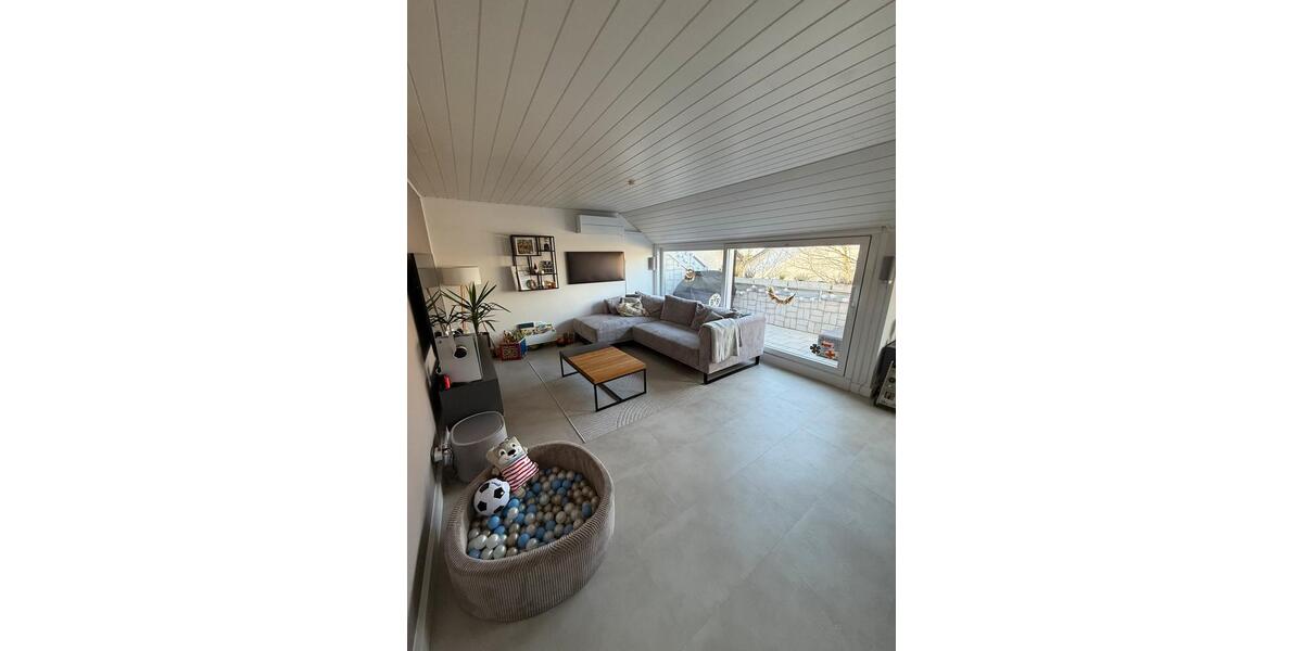 Dachgeschoßwohnung Dortmund Hombruch - 3 Zimmer, 84 m&sup2;, 299.000&euro; | Angebot:25554020