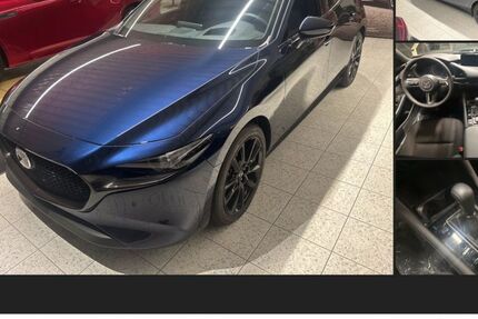 Mazda 3 9.000 km 26.990 &euro; Kamen 59174