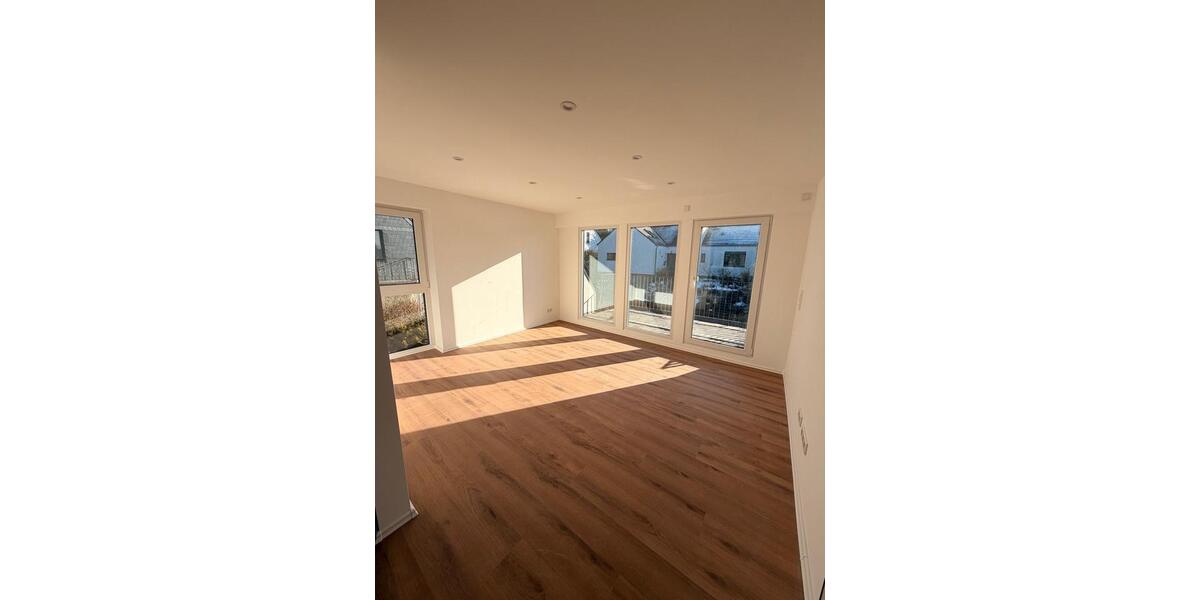 Etagenwohnung Schwerte - 2.5 Zimmer, 73 m&sup2;, 1.200&euro; | Angebot:24804532