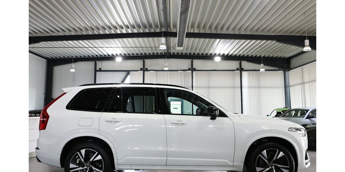 Volvo XC90 RECHARGE P-HEV AWD R-DESIGN SPORT 7-SITZER 137.000 km 37.991 &euro; Hamm 59077